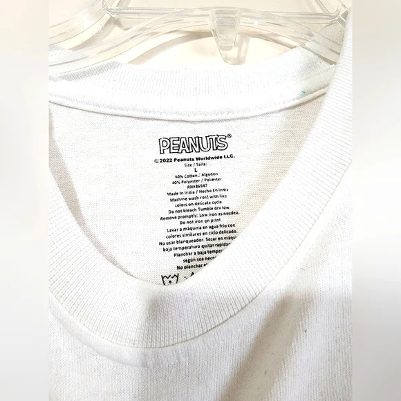 Women's Snoopy Valentine's Day White Tshirt Size - Picture 3 of 5